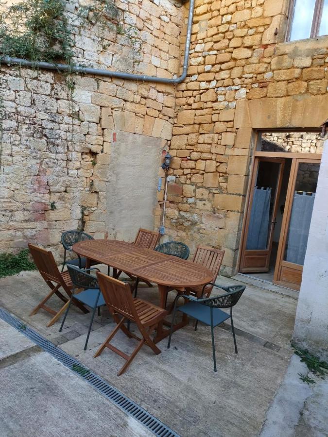 Maison De Caractere Au Coeur De La Cite Medievale De Gourdon المظهر الخارجي الصورة